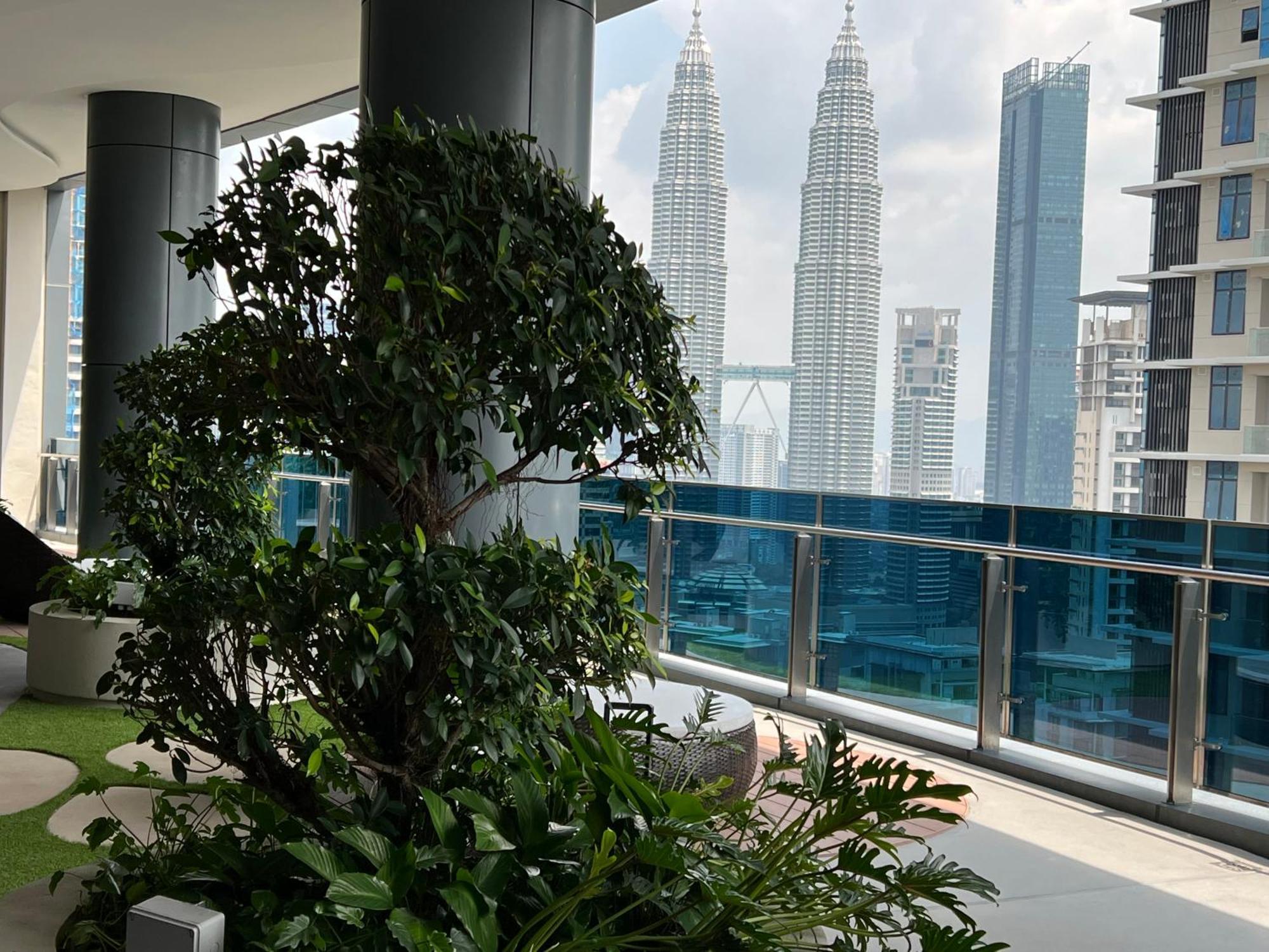 Eaton Residence Suites At Klcc — Photos 1